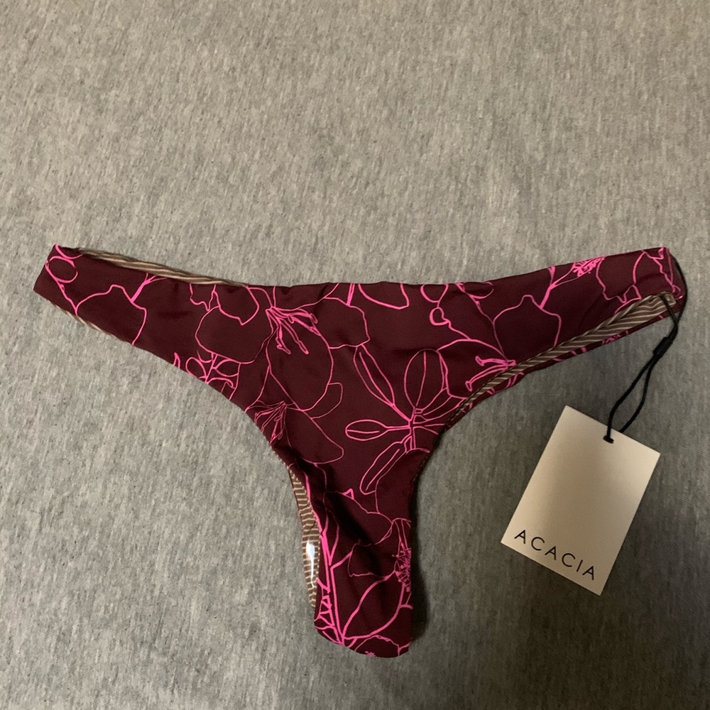 SOLD 🌸🌸🌸